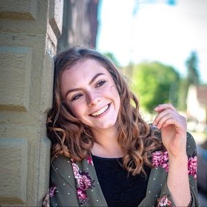 Meet your Posher, Maddie